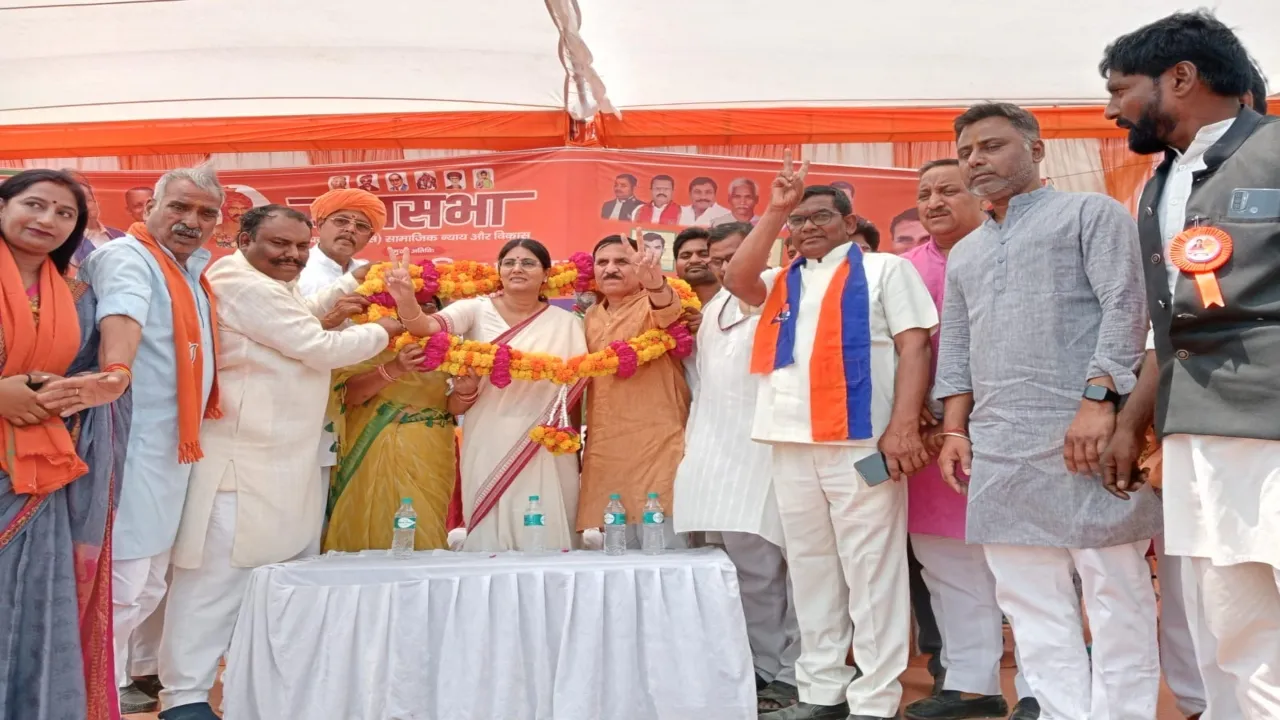 लोकतंत्र में राजा रानी के पेट से नहीं..ईवीएम से पैदा होते हैं :अनुप्रिया पटेल 