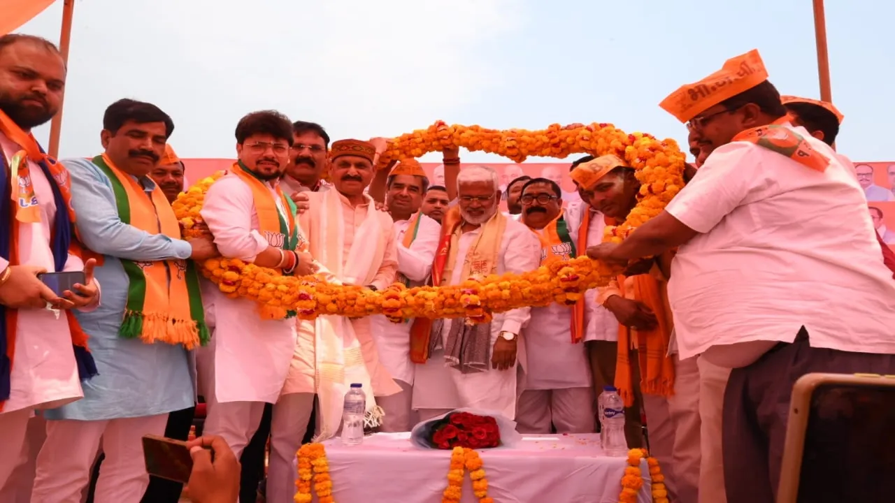 आम कार्यकर्ता को तराश कर नेता बनाती है भारतीय जनता पार्टी :स्वतंत्र देव सिंह