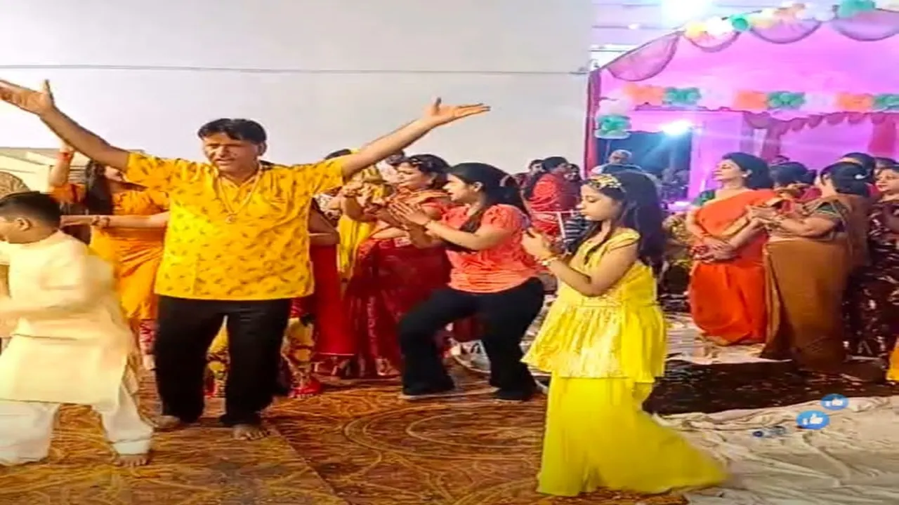 अयोध्या: अक्षय तृतीया पर भजन संध्या में जमकर झूमें श्याम प्रेमी 