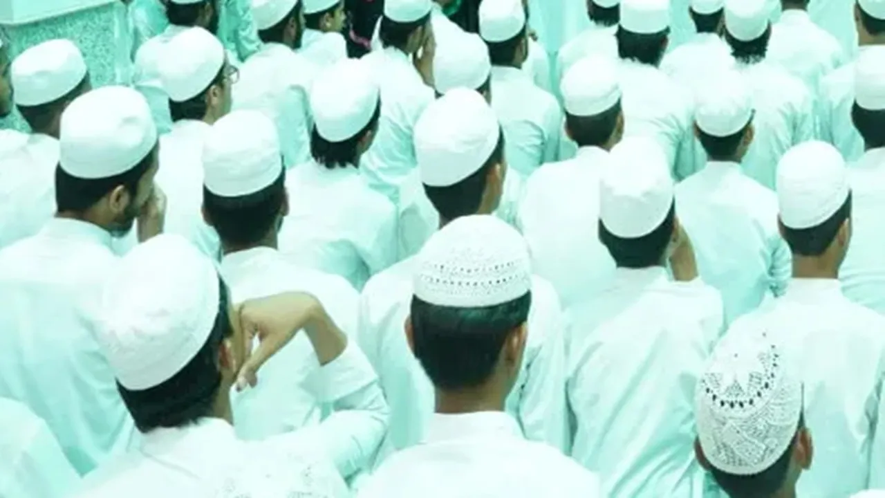 लखनऊ: मदरसे में पढ़ रहे बच्चे बोले- हाफिज जन्नत ले जाते हैं, पुनर्जन्म पर कही ऐसी बात की सुनकर रह जायेंगे दंग