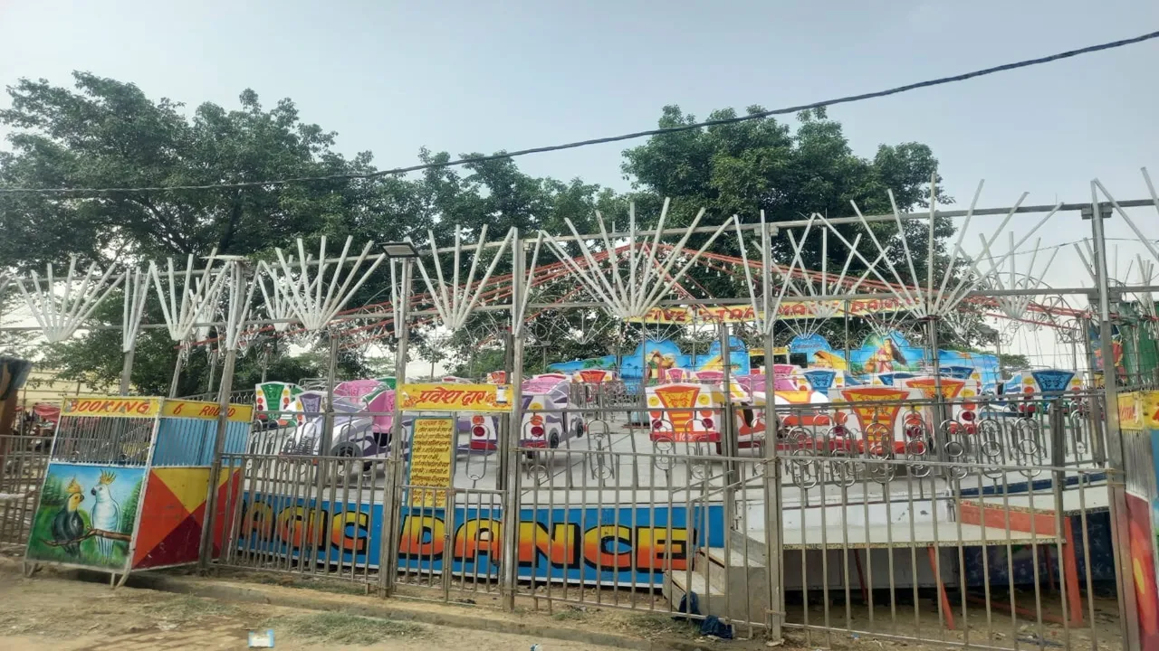 बहराइच: दरगाह जेठ मेले का 30 मई को होगा शुभारंभ, सजने लगीं दुकानें और लगने लगे झूले