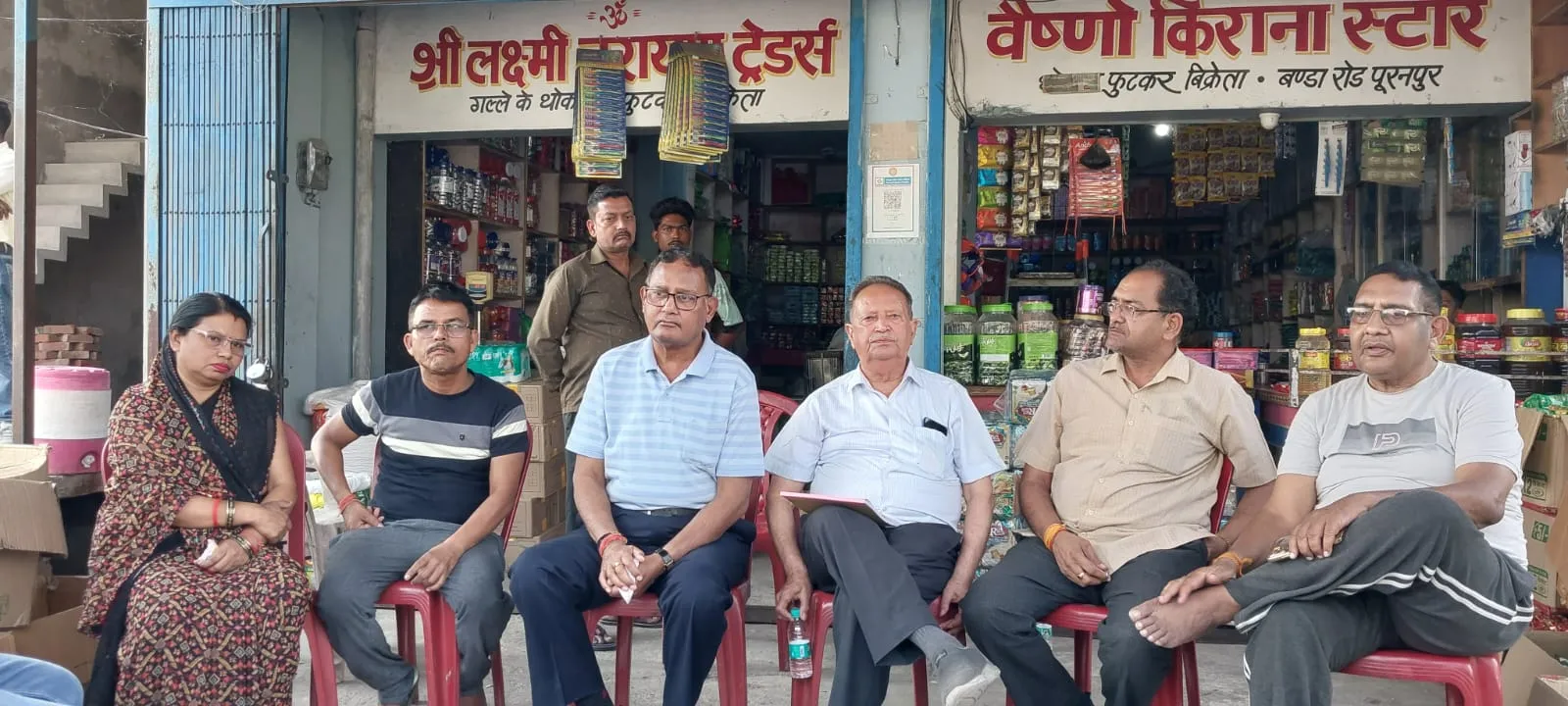 पीलीभीत: मुख्य डकैत की जमानत, 2 पहले से फरार....चिंता में व्यापारी का परिवार, सुरक्षा दिलाने की मांग