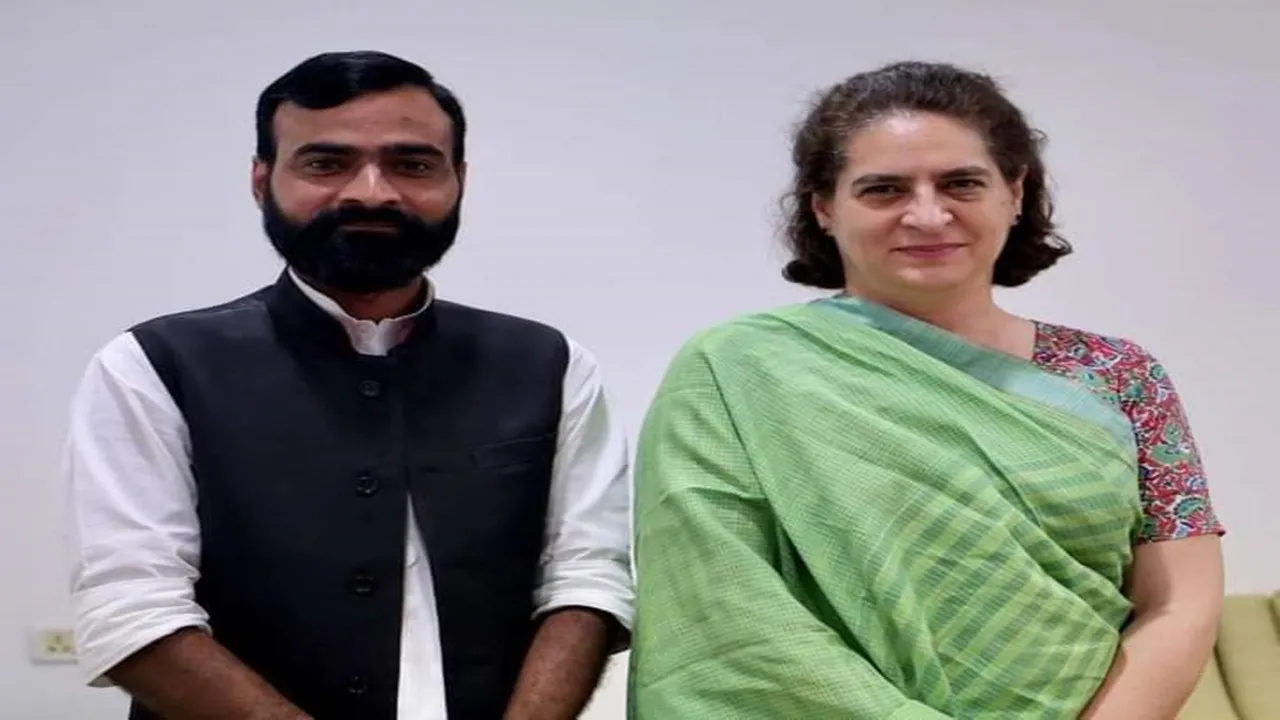 स्वामी प्रसाद के बेटे अशोक कांग्रेस में हुए शामिल!  प्रियंका गांधी के साथ वायरल हुई तस्वीर 