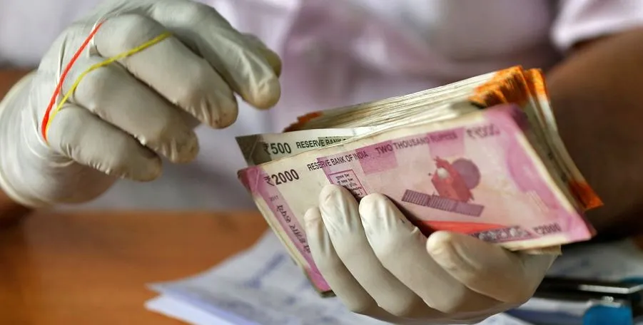 बरेली: छह साल से लटका मानदेय, तहसील कर्मचारी परेशान