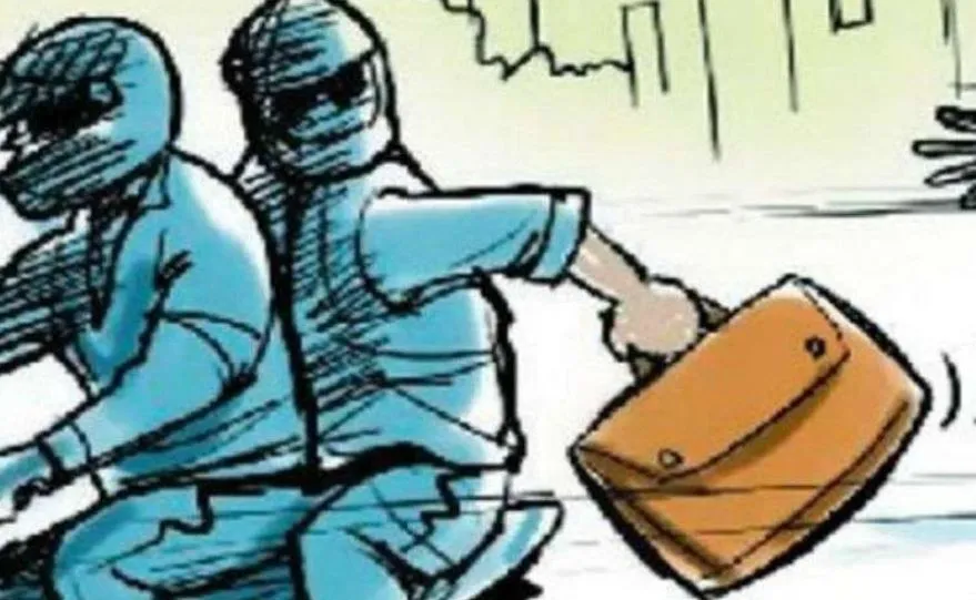 संभल: झांसा देकर महिला का जेवर समेत नकदी भरा बैग उड़ा ले उड़े उचक्के