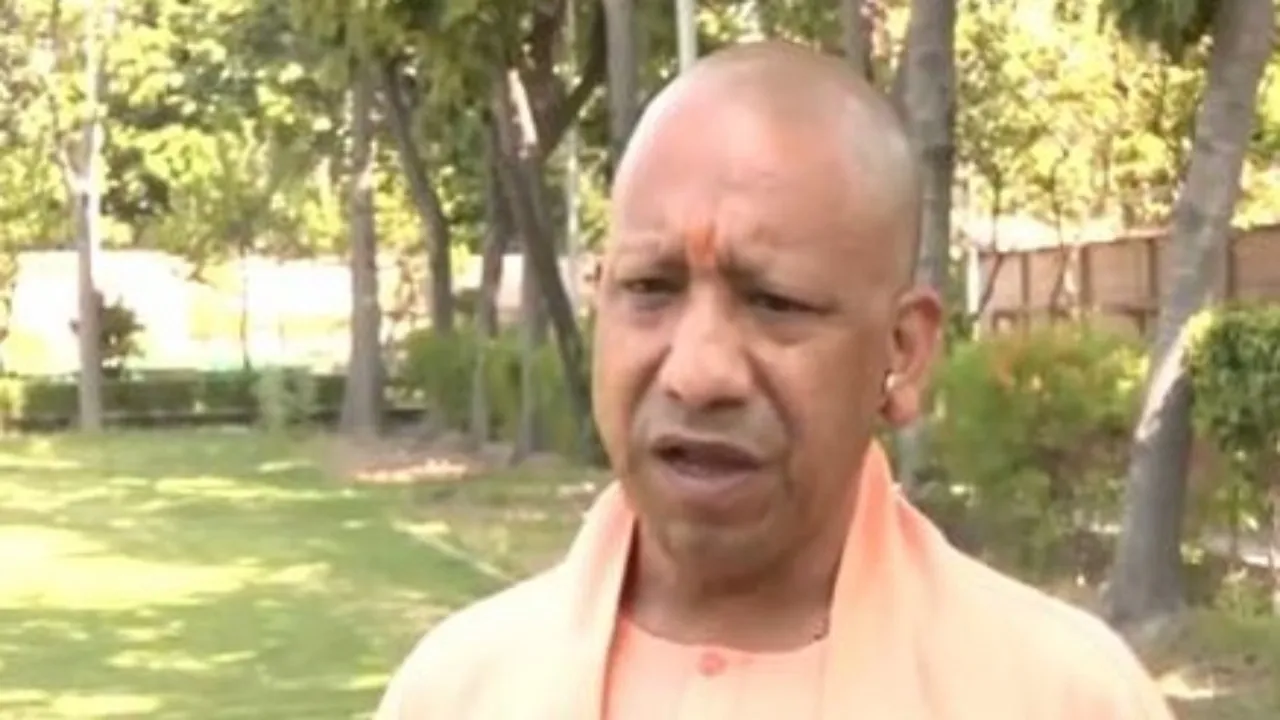 CM योगी ने कांग्रेस को बताया विभाजनकारी, कहा-इन्हें विरासत में मिली बांटो और राज करो की नीति