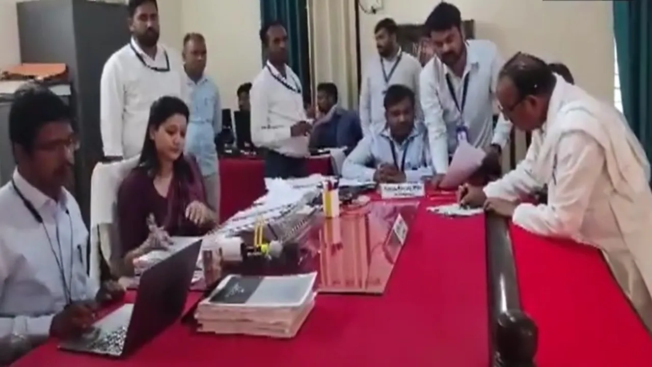 रायबरेली लोकसभा सीट से भाजपा उम्मीदवार दिनेश प्रताप सिंह ने किया नामांकन