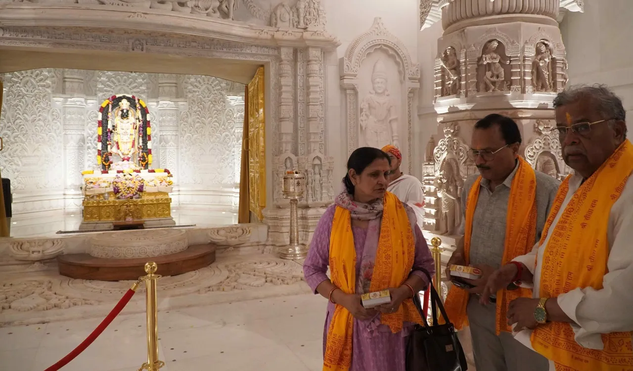 नागालैंड के राज्यपाल ने किये रामलला के दर्शन, कहा- आज अयोध्या आकर बहुत अच्छा लगा 