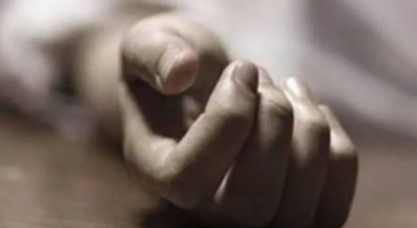 लखीमपुर-खीरी: पुलिस चौकी के पास बरामद हुआ युवक का शव, फैली सनसनी