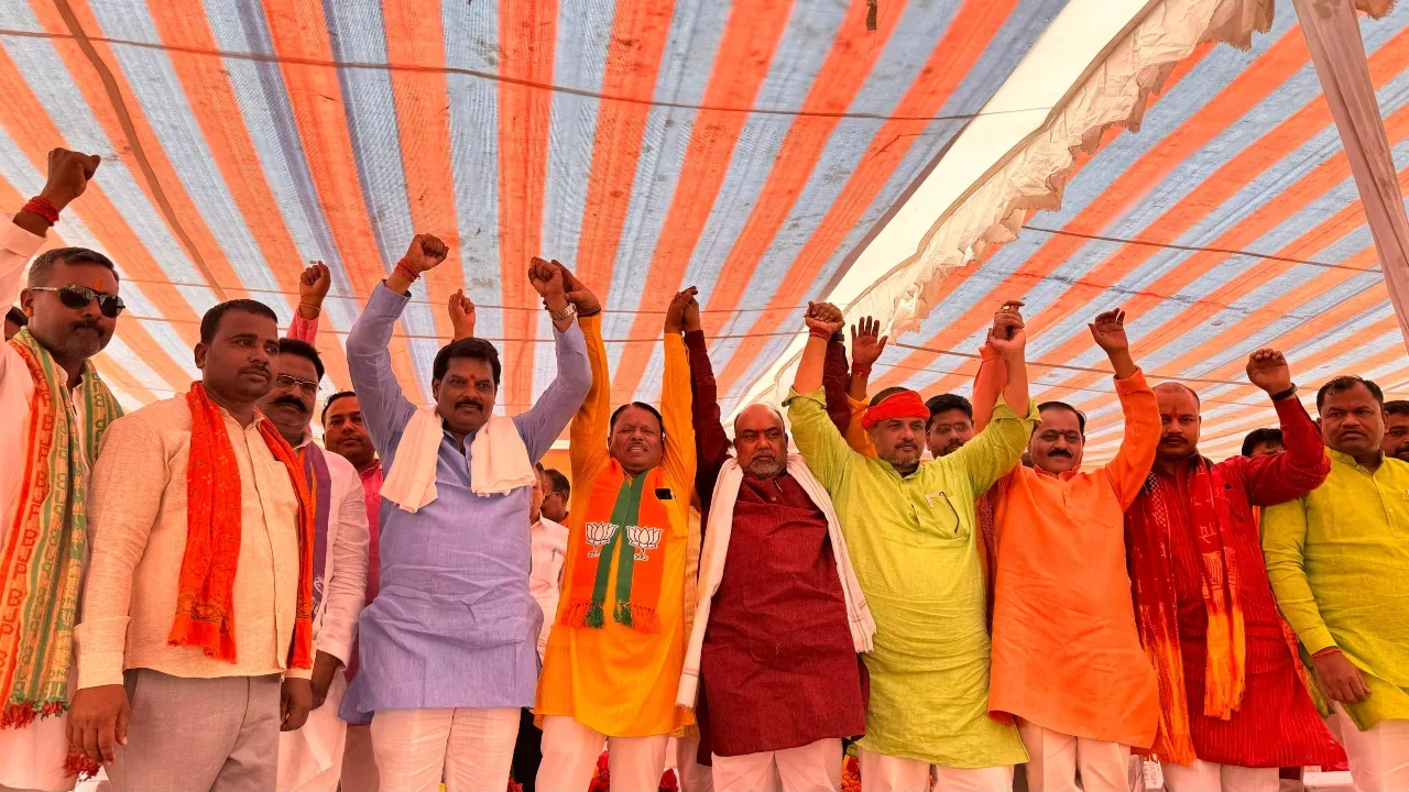 अध्यक्ष कामेश्वर सिंह ने जनता से किया संवाद, कहा-देश को समृद्ध और गौरवशाली बनाने को शत प्रतिशत मतदान जरूरी