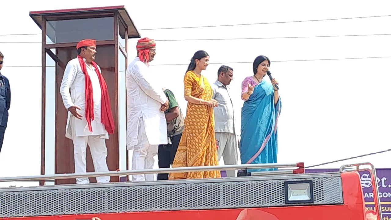 जो परिवार वाले नहीं है वह क्या जाने परिवार का दर्द, डिंपल यादव ने पीएम मोदी व सीएम योगी पर कसा तंज