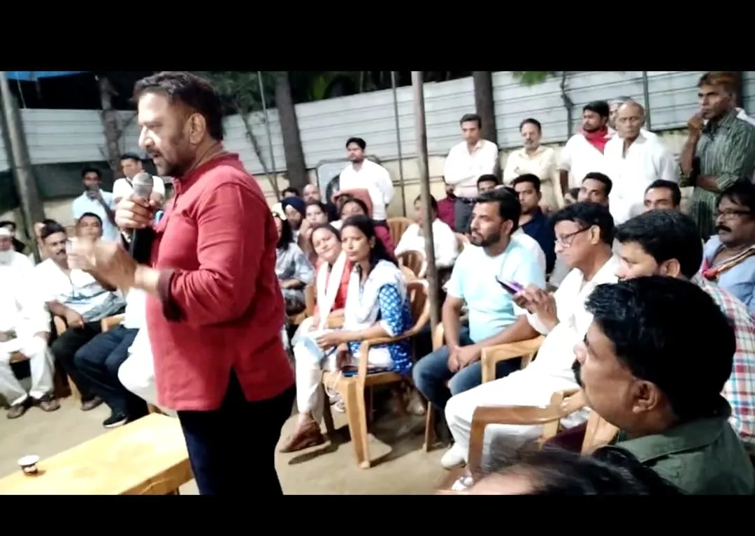 बरेली: गठबंधन प्रत्याशी प्रवीण सिंह ऐरन ने चुनाव के बाद कार्यकर्ताओं का किया उत्साहवर्धन