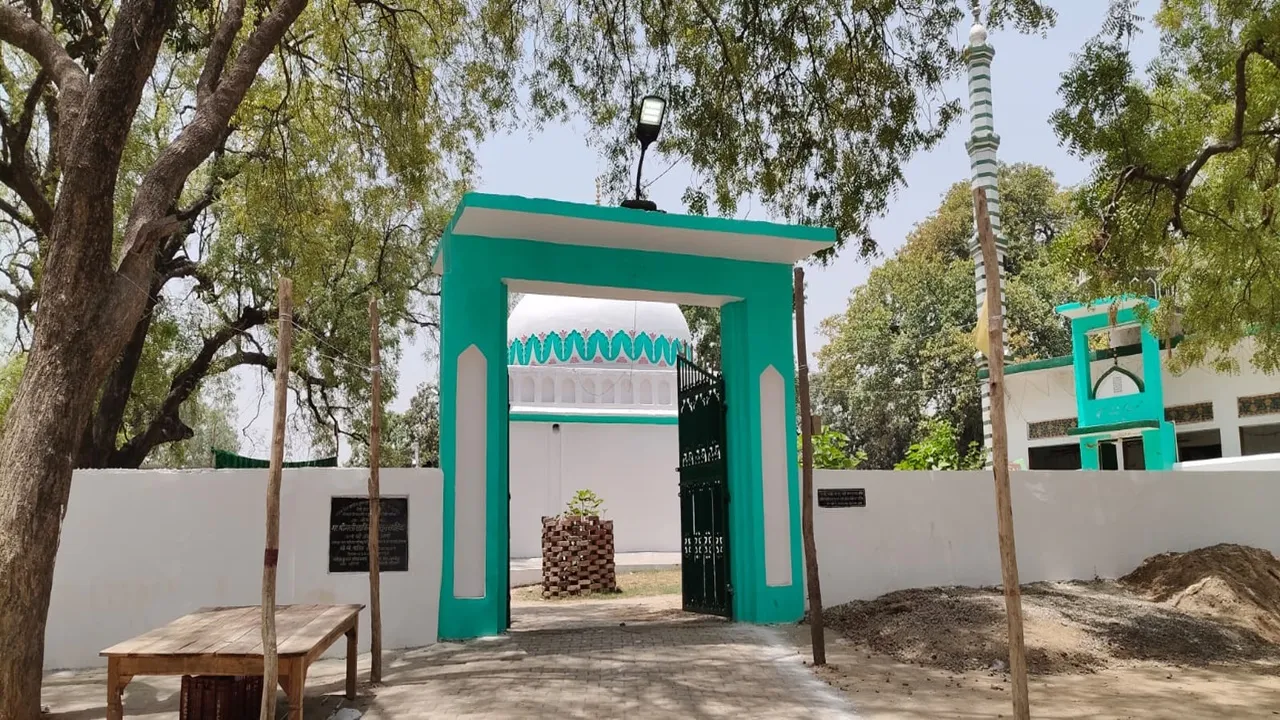 अयोध्या: रुदौली में जोहरा बीबी के सालाना उर्स में पहुंच रहे जायरीन, बाबा सैयद सालार मसूद गाजी को मान लिया था अपना शौहर