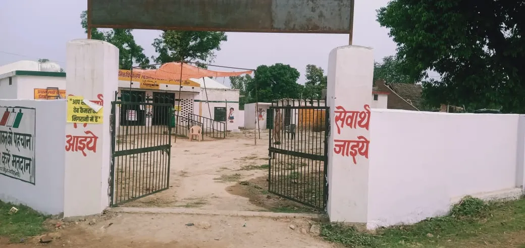 शाहजहांपुर: सड़क और छुट्टा पशुओं को लेकर पांच गांव में मतदान बहिष्कार