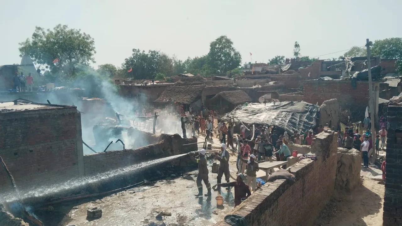 बाराबंकी: तीन माह में अग्निकांड की 281 घटनाएं, जनवरी से अप्रैल तक जिले भर में उजड़े दर्जनों आशियाने