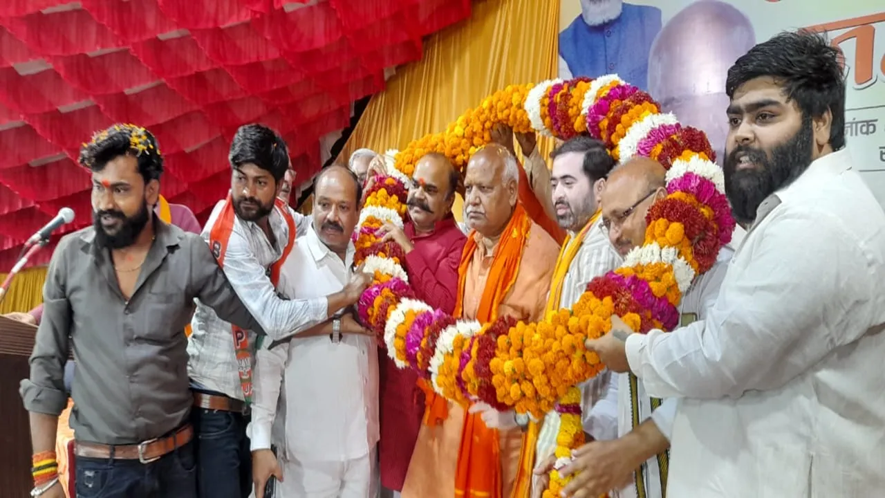 भाजपा प्रत्याशी लल्लू सिंह ने कहा: हिंदू और मुसलमान देखकर नहीं दिया जा रहा योजनाओं का लाभ 