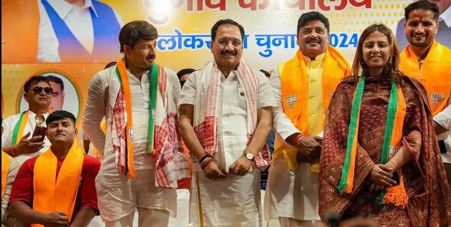 Loksabha Election 2024: मनोज तिवारी की बेटी भाजपा में शामिल, कहा- नड्डा साहब ने मुझमें...