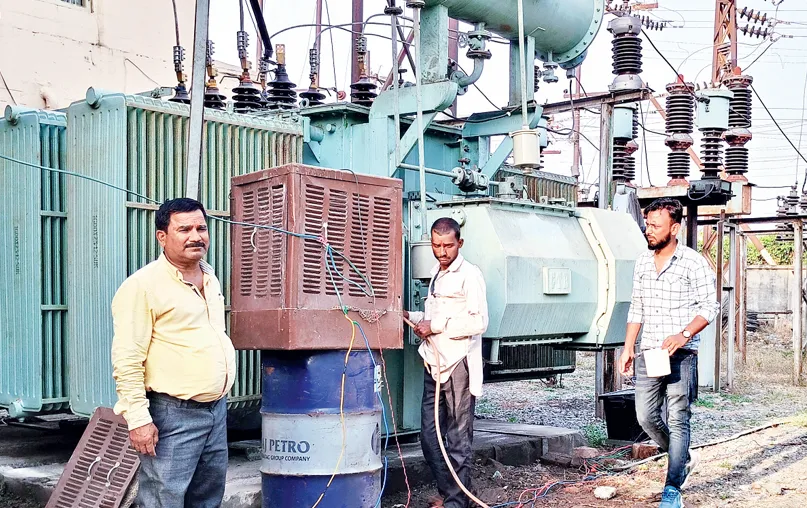 हल्द्वानी: ट्रांसफार्मरों को भी ठंडा करने के लिए लग गए कूलर 