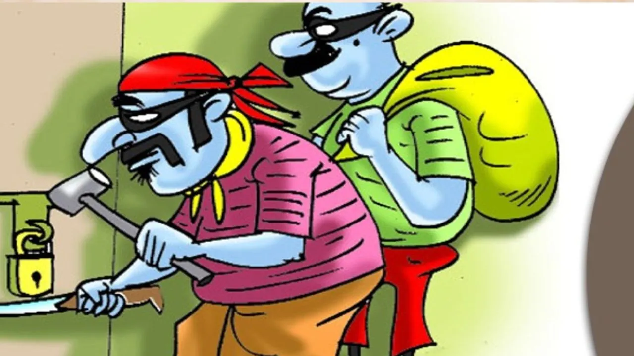 लखीमपुर खीरी :करनपुर और पकरिया गांव में लाखों की चोरी, पुलिस ने दर्ज नहीं की रिपोर्ट,  जानें पूरा मामला 