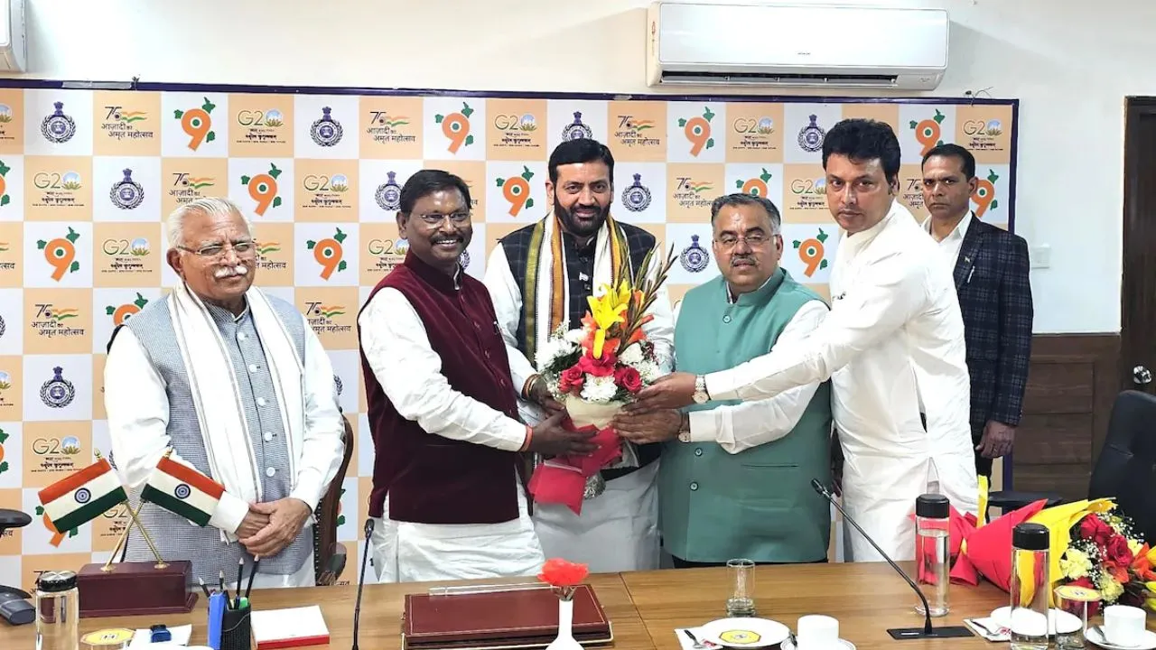 नामांकन के आखिरी दिन हरियाणा के सीएम नायब सैनी ने भरा पर्चा, कहा- करनाल विधानसभा में भाजपा जीत करेगी हासिल