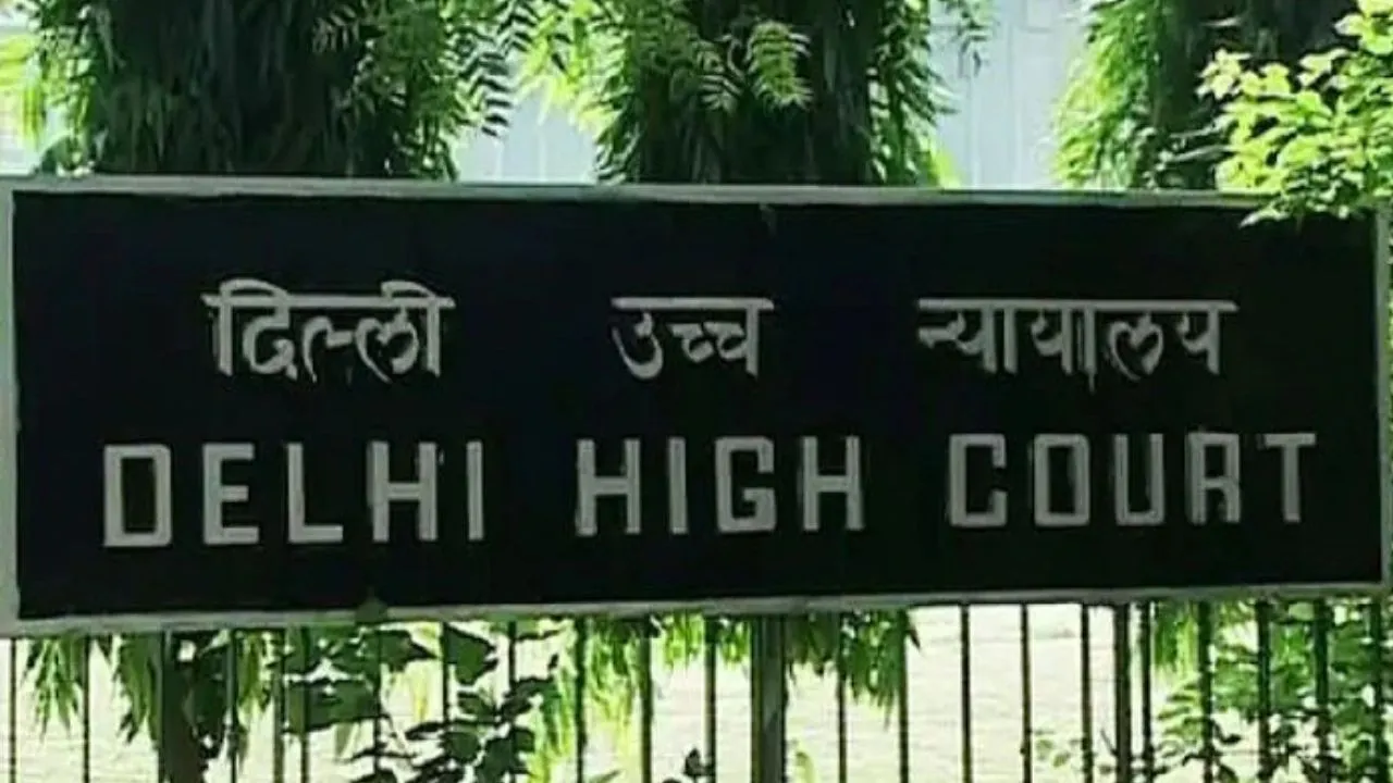 नाबालिगों को ‘अच्छे- बुरे स्पर्श’ के बारे में बताना ही काफी नहीं: हाई कोर्ट