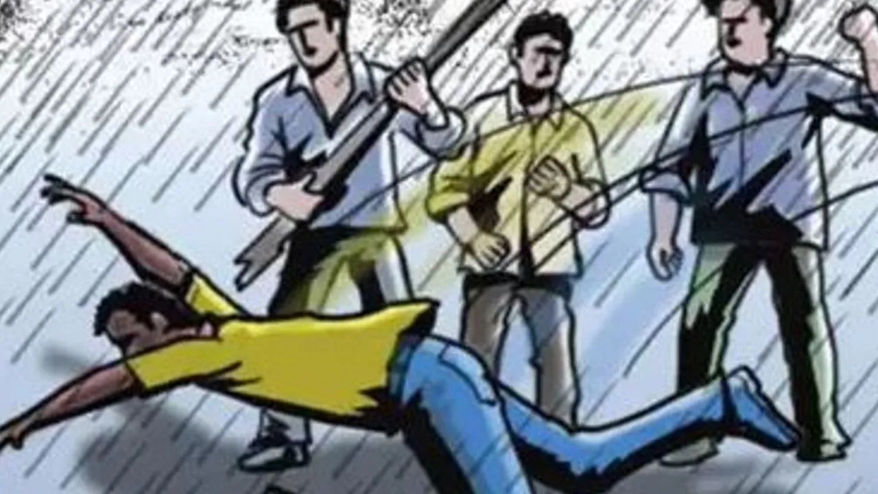 लखीमपुर खीरी: हाईटेंशन लाइन पर काम करने गए कर्मचारी को पीटा, भागकर बचाई जान