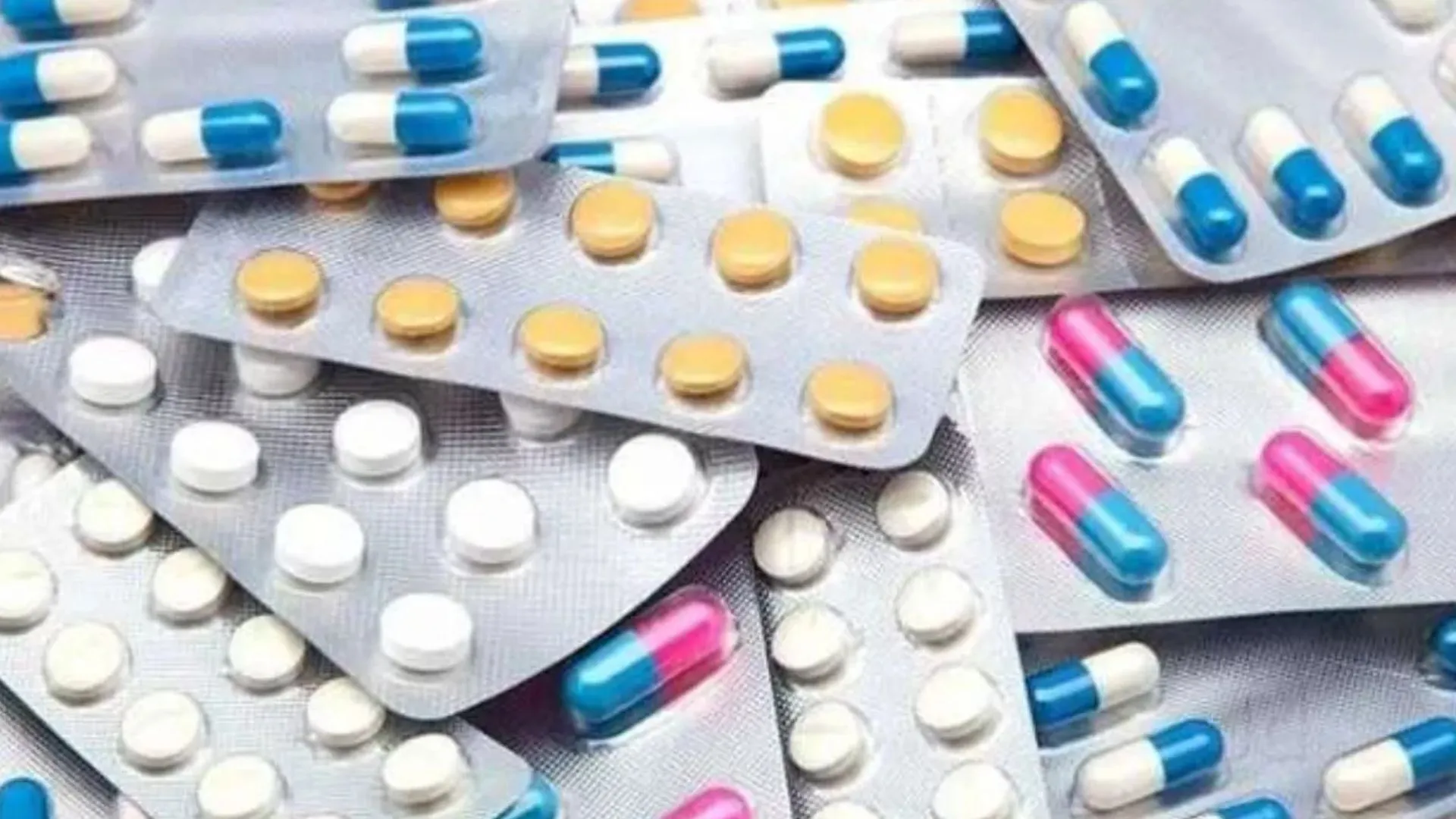 डीसीए ने तेलंगाना में बिना लाइसेंस वाली दवा दुकान पर छापा मारा, दवाएं जब्त 