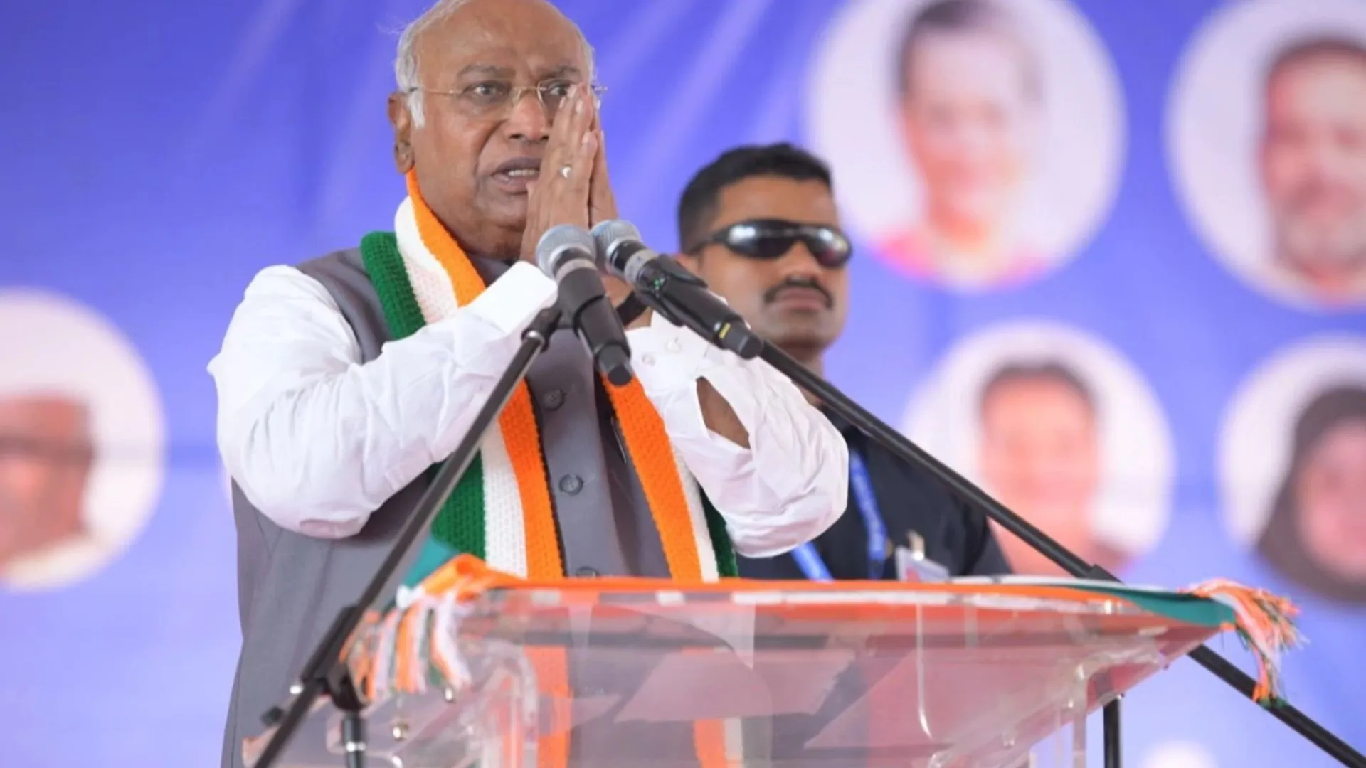 नफरत और तानाशाही के लिए नहीं, भाईचारे व लोकतंत्र के लिए वोट डालना है: खड़गे 