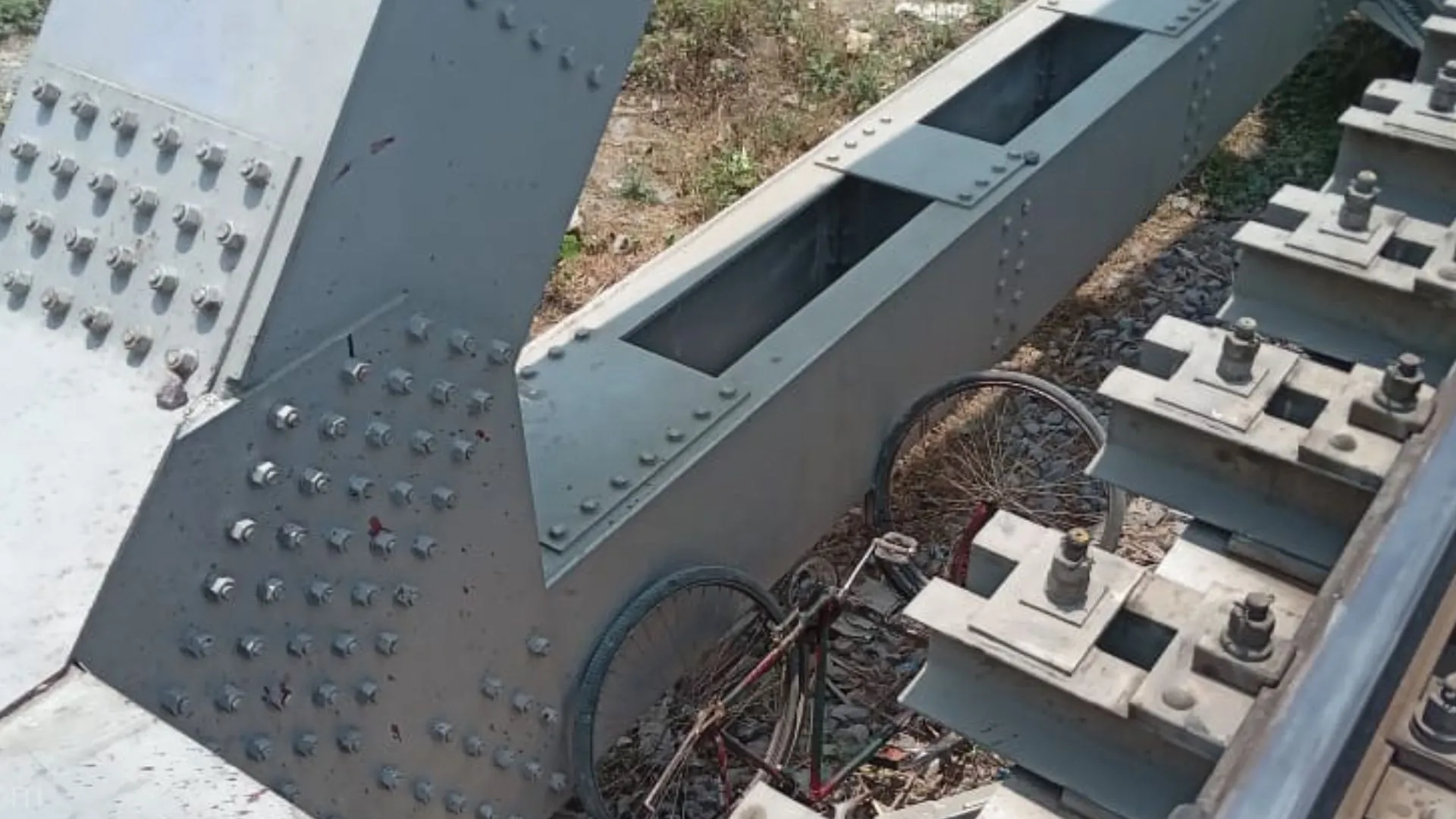 लखीमपुर खीरी: ट्रेन से कटकर साइकिल सवार की मौत परिवार में मचा कोहराम 