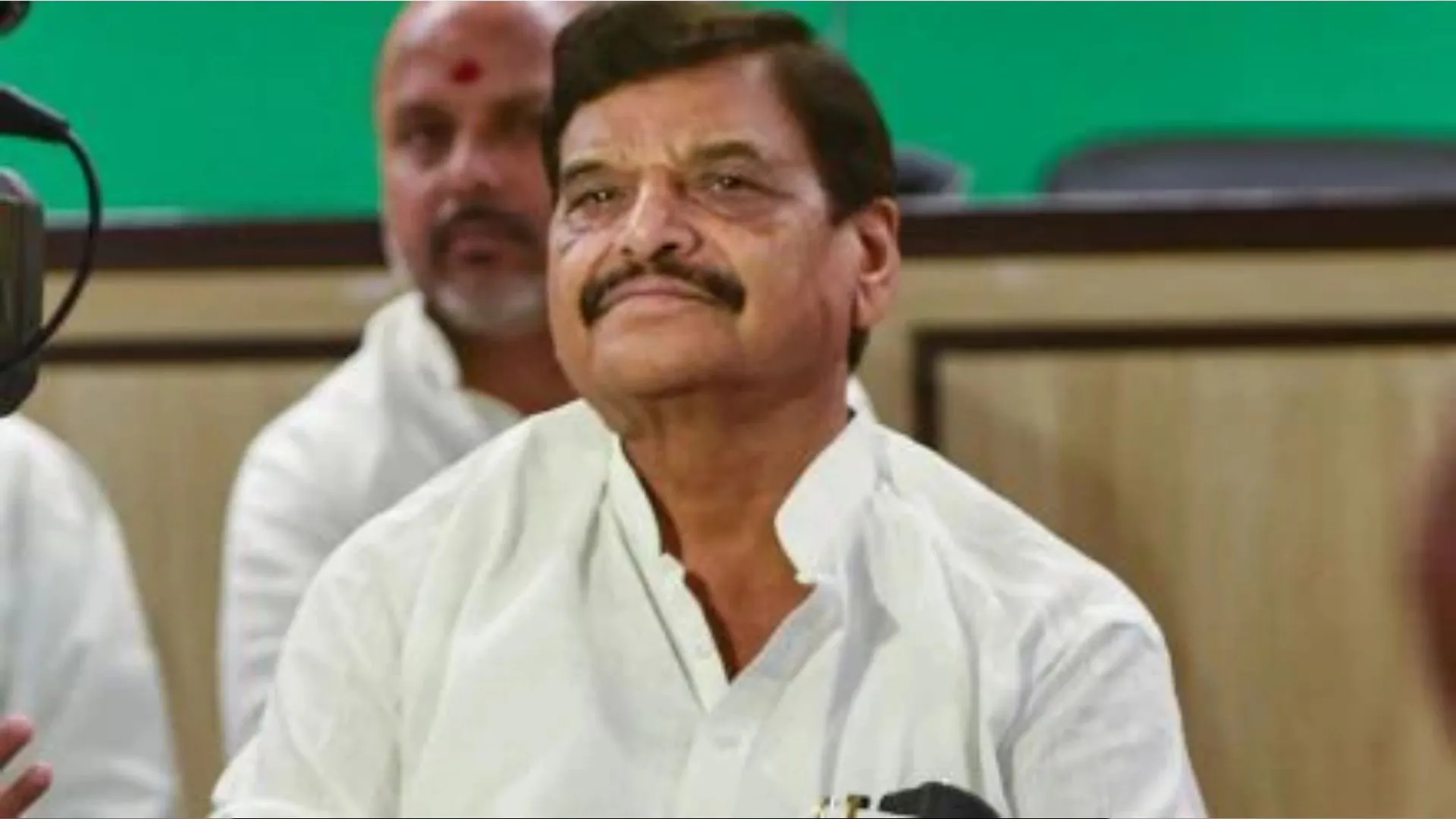 चुनाव आयोग के निर्देश पर पुलिस का नोटिस, शिवपाल यादव ने छोड़ा बदायूं
