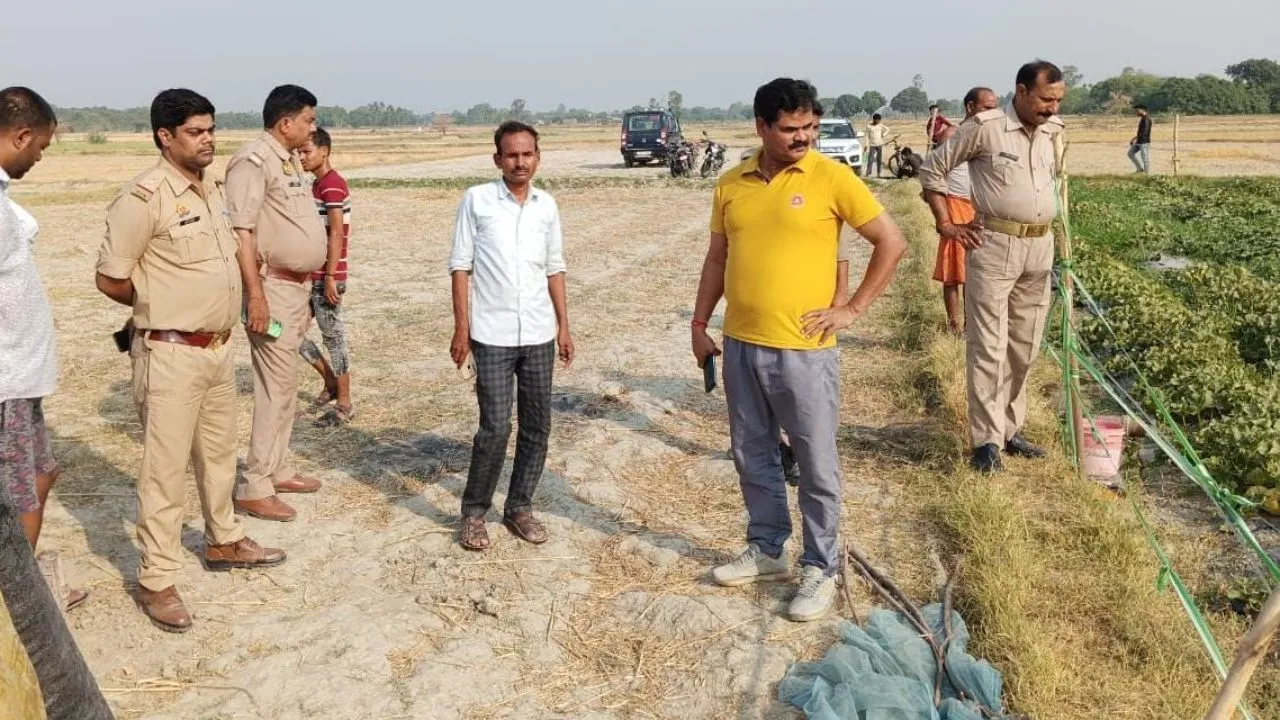 Unnao Crime: फसल की रखवाली कर रहे किसान पर फायरिंग...बाल-बाल बचा युवक, पुलिस घटना मान रही संदिग्ध