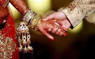 Fatehpur: युवक ने दूसरी पत्नी को दिया तलाक, तीसरी की कर रहा तैयारी...पढ़ें- पूरा मामला