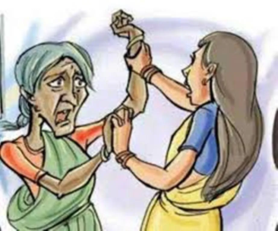 हल्द्वानी: कोतवाली में भिड़ीं सास-बहू, जीजा-साले में जूतमपैजार