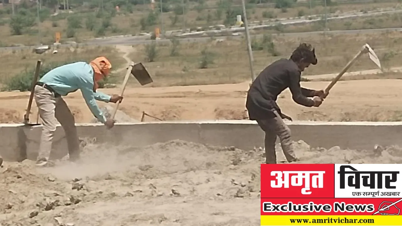 International Labour Day 2024: उन्नाव में आचार संहिता का दंश…बिल्डिंग मैटेरियल की आवक घटी, मजबूरन बेकार घूम रहे मजदूर 