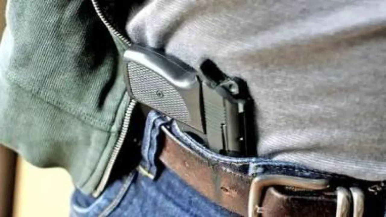 अयोध्या : दर्शन मार्ग पर चेकिंग में युवक के पास मिली अवैध पिस्तौल 