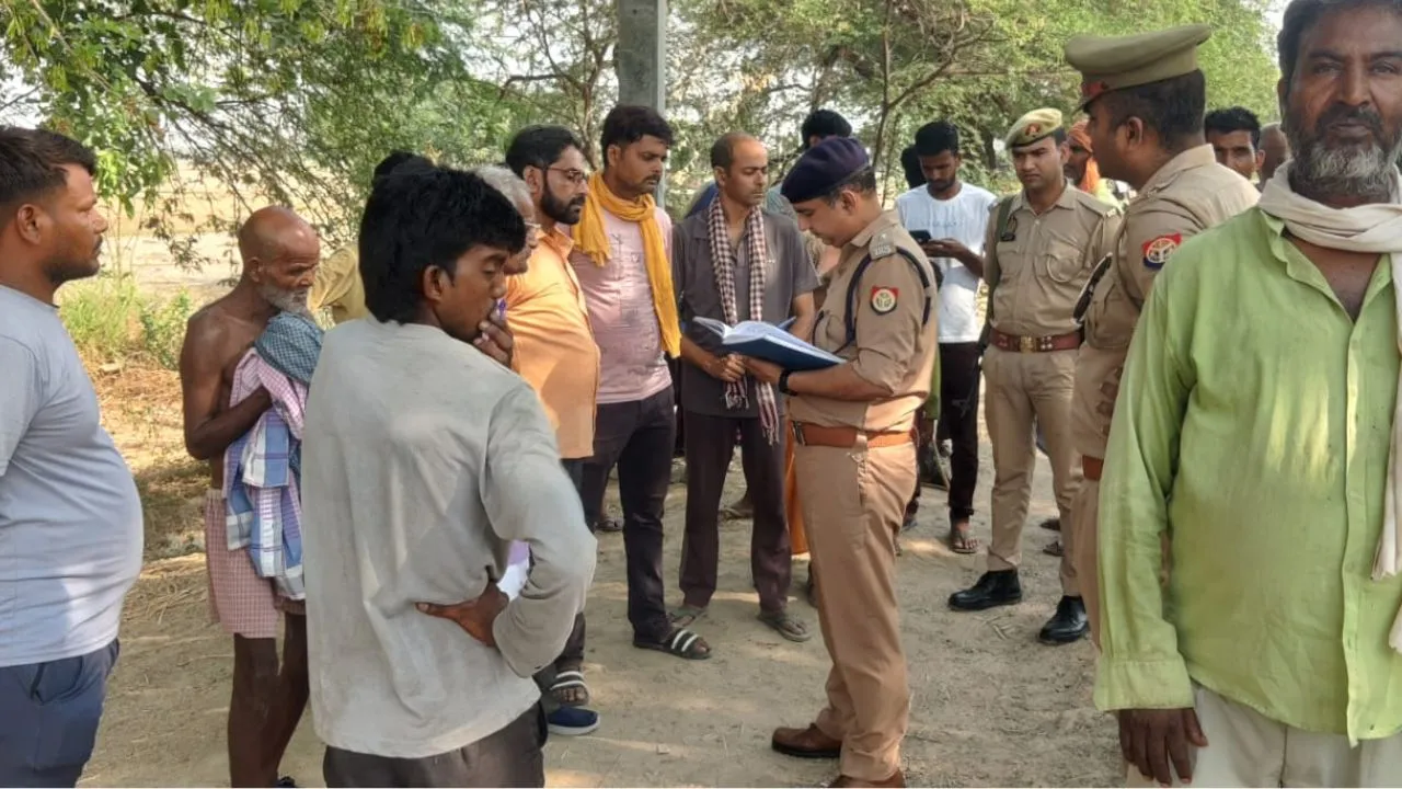 Fatehpur News: बाइक सवार बदमाशों ने जनसेवा केन्द्र संचालक को मारी गोली...2.35 लाख रुपये लूटकर हुए फरार