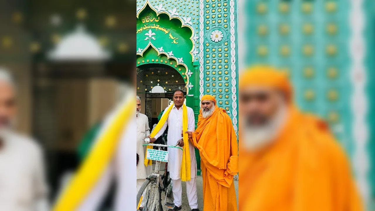 Unnao News: पत्नी की मौत से आहत होकर ठाना...देश की एकता व अखंडता के लिए शुरू की साइकिल यात्रा