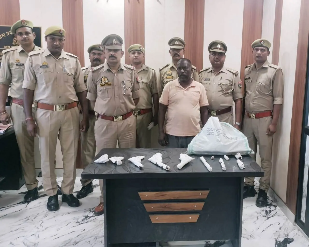 लखीमपुर खीरी: लालपुर जंगल में बनाए जा रहे थे शस्त्र, एक गिरफ्तार 