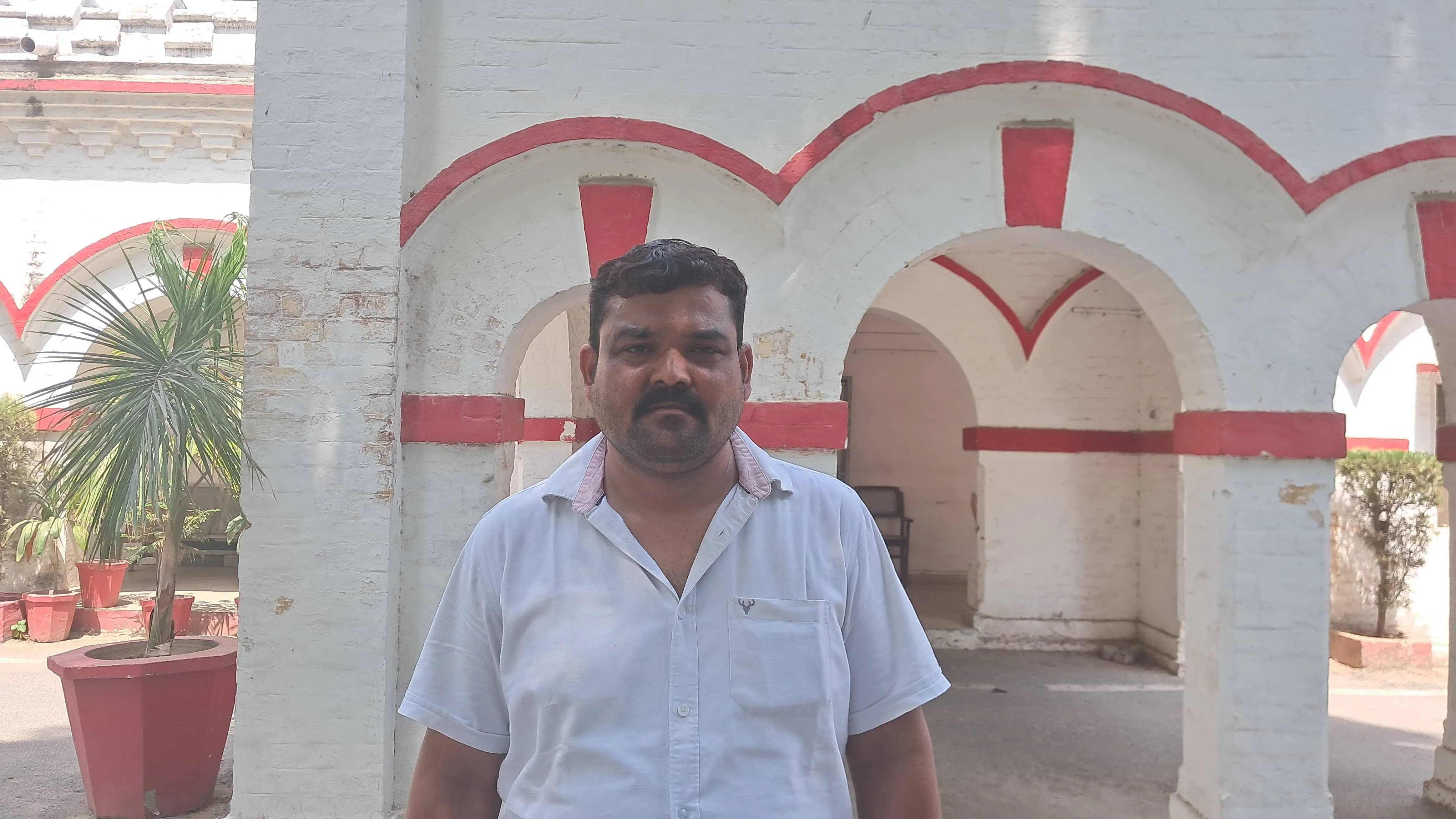 बरेली: बीजेपी उम्मीदवार को चुनाव लड़ाना पड़ा भारी, पड़ोसी युवक दे रहा जान से मारने की धमकी...पीड़ित ने SSP से की शिकायत 