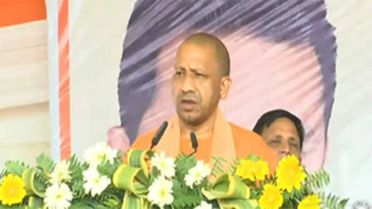 सिद्धार्थनगर की जनसभा में बोले योगी- प्रदेश का हर माफिया रखता है सपा से संबंध