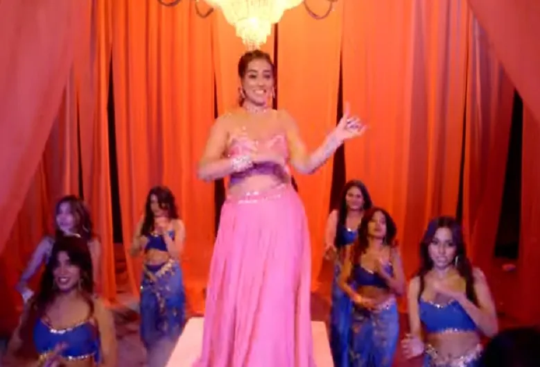 VIDEO : अक्षरा सिंह का गाना 'Adaa Qatilana' रिलीज, लोगों को झूमने पर कर देगा मजबूर