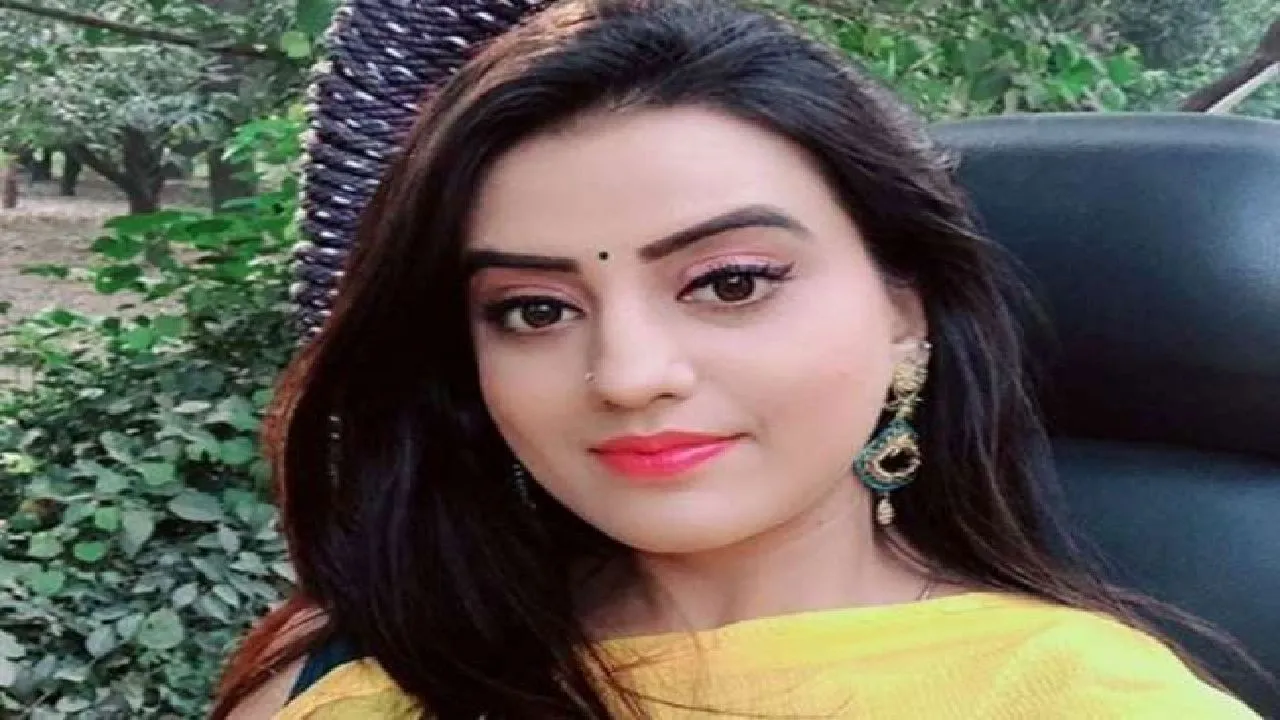 Kanpur: भोजपुरी लोक गायिका अक्षरा सिंह आज शहर में करेंगी रोड शो; भाजपा के लिए मांगेगी वोट