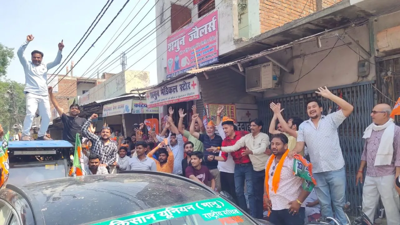 अखिलेश 2 (1)