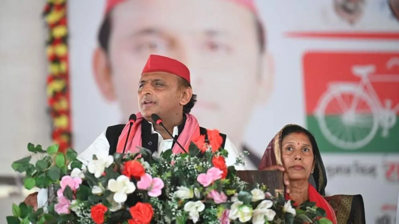 बांदा में अखिलेश बोले- भाजपा ने उद्योगपतियों का कर्ज किया माफ, हम गरीबों और किसानों का कर्ज करेंगे माफ, जानें और क्या कहा 