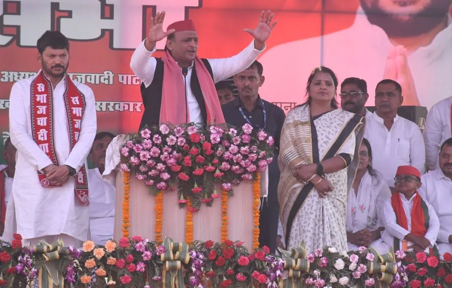 Bareilly News: गरीब, किसान और युवाओं को झकझोर गये अखिलेश यादव 
