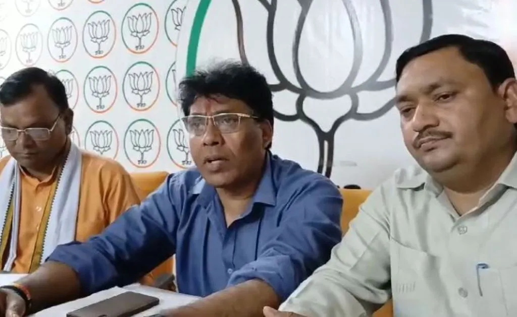 कासगंज: ममता बनर्जी सही को भी बताती हैं गलत- केपी सोलंकी