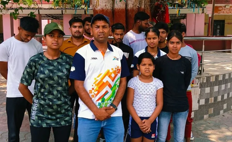 शाहजहांपुर: दबंगों ने एथलेटिक्स कोच को पीटा, दहशत में खिलाड़ियों ने स्टेडियम जाना छोड़ा