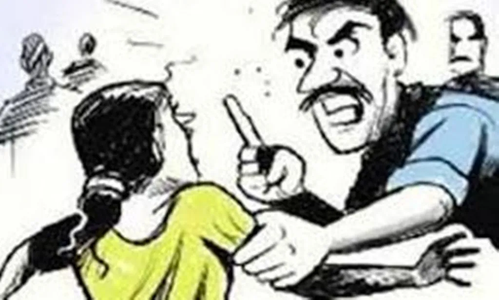 Bareilly News: घर में बकरी घुसने को लेकर हुआ विवाद, दबंगों ने परिवार को पीट-पीटकर किया घायल