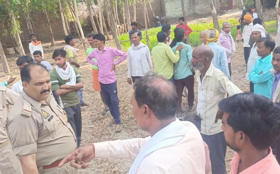 पीलीभीत: शव का अंतिम संस्कार करने की थी तैयारी और जमीनी विवाद में चल गए लाठी डंडे, पत्थर भी बरसाए...10 घायल