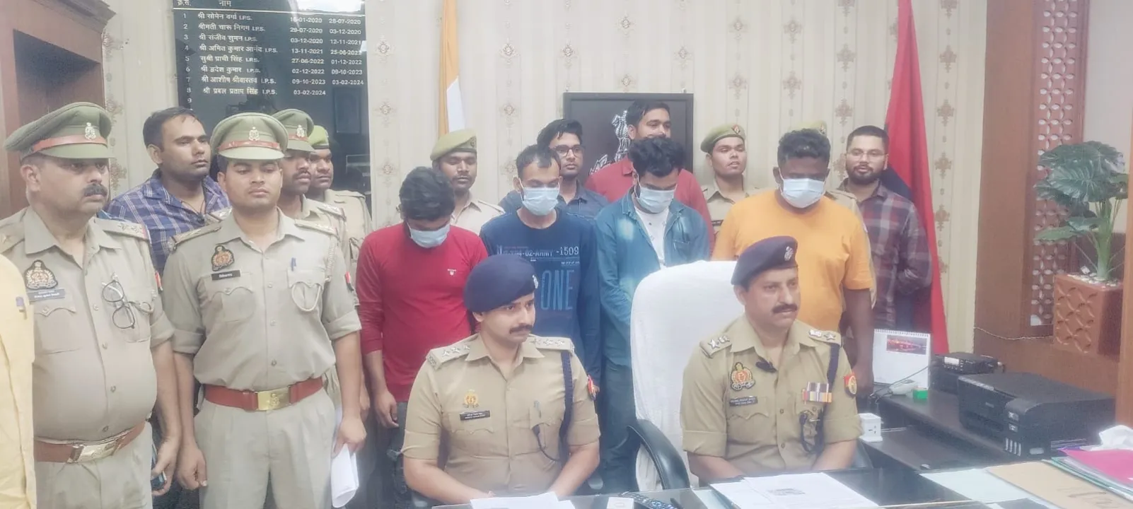 फिल्मी अंदाज में टोपी और मास्क पहन कर वारदात को देते थे अंजाम 